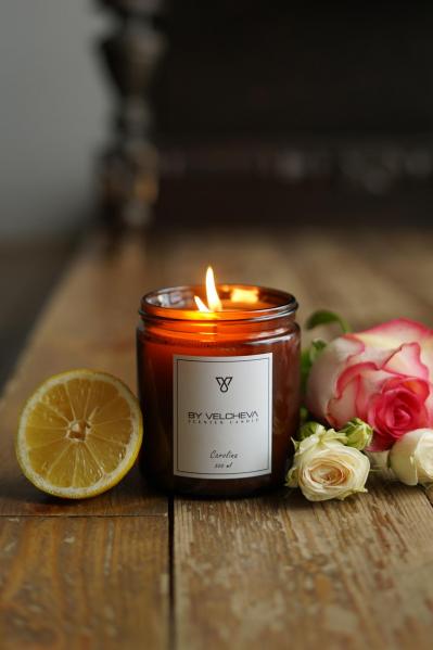 CAROLINA - Luksusowa świeca zapachowa By Velcheva