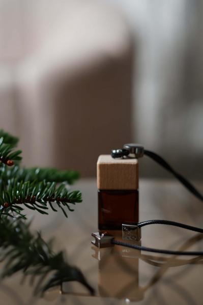 CHRISTMAS TREE - Luksusowe perfumy samochodowe By Velcheva 10ml