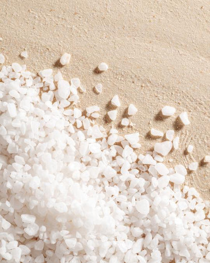 SALTY WATER - Luksusowa świeca zapachowa By Velcheva