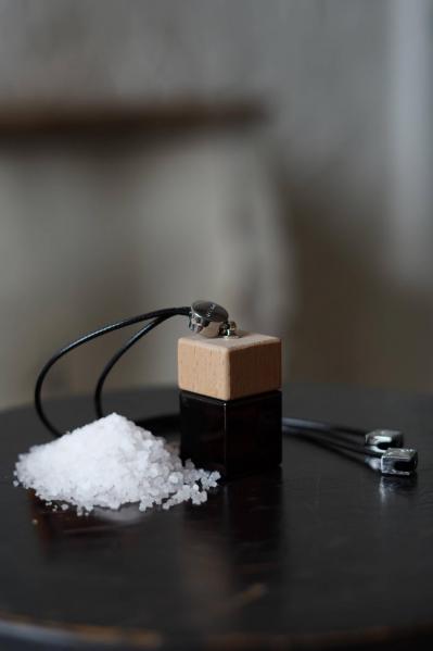 SALTY WATER - Luksusowe perfumy samochodowe By Velcheva 10ml