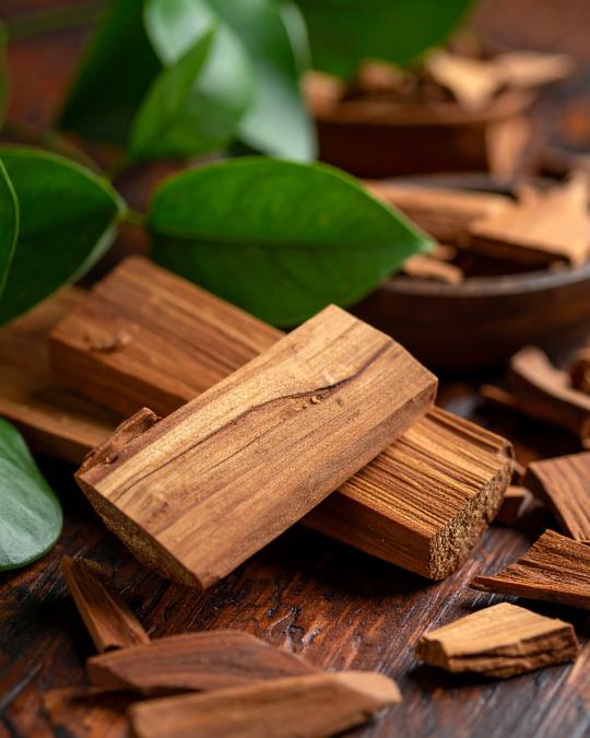 SANTAL - Luksusowa świeca zapachowa By Velcheva